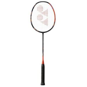 Yonex Astrox 77 Play badmintonová raketa